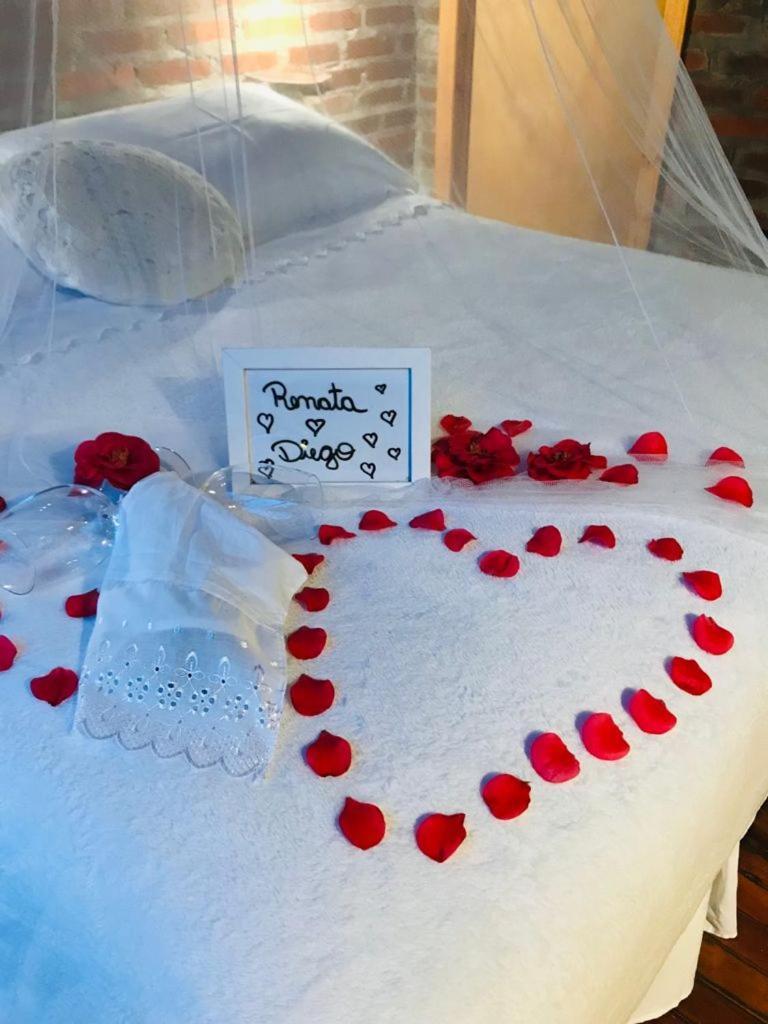 Pousada Romantica - Sitio Buraco Fundo Vale Verde  Eksteriør billede